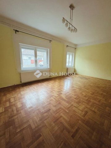 Eladó családi ház, Budapesten, XV. kerületben 148.9 M Ft