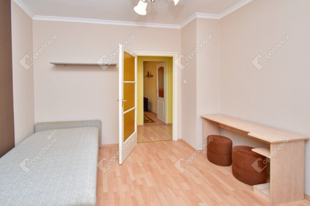 Kiadó téglalakás, albérlet, Szegeden 170 E Ft / hó, 2 szobás