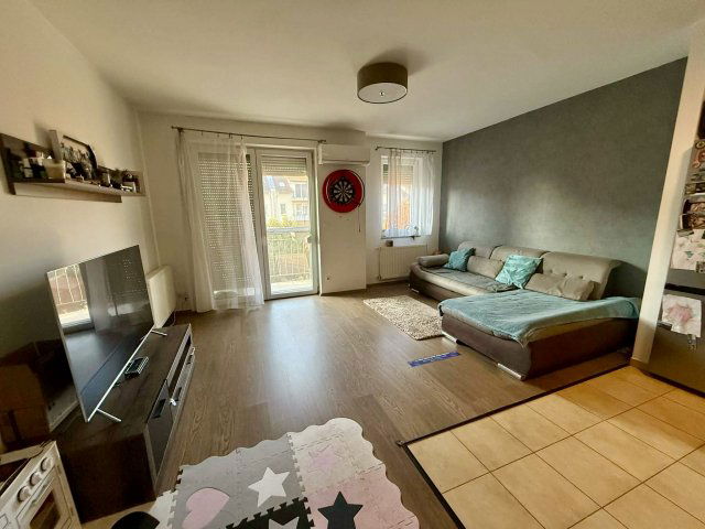 Eladó téglalakás, Dunakeszin 83.9 M Ft, 2+1 szobás