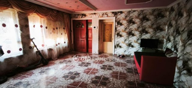 Eladó családi ház, Nyíregyházán 30 M Ft, 3 szobás