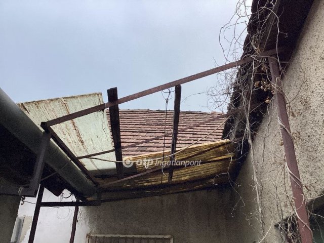 Eladó ikerház, Érden 71.5 M Ft, 5 szobás / költözzbe.hu