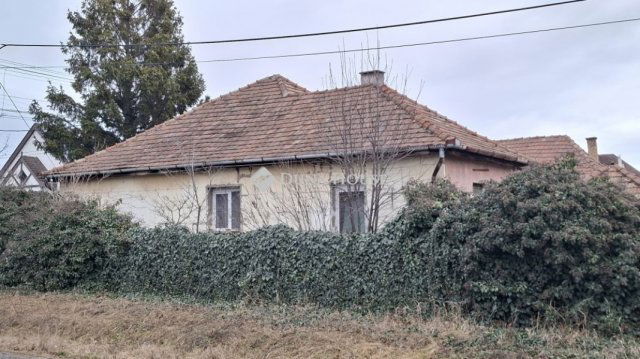 Eladó családi ház, Kerepesen 68.7 M Ft, 3 szobás