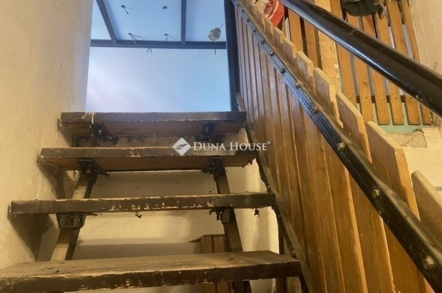 Eladó családi ház, Budapesten, XVIII. kerületben 94 M Ft