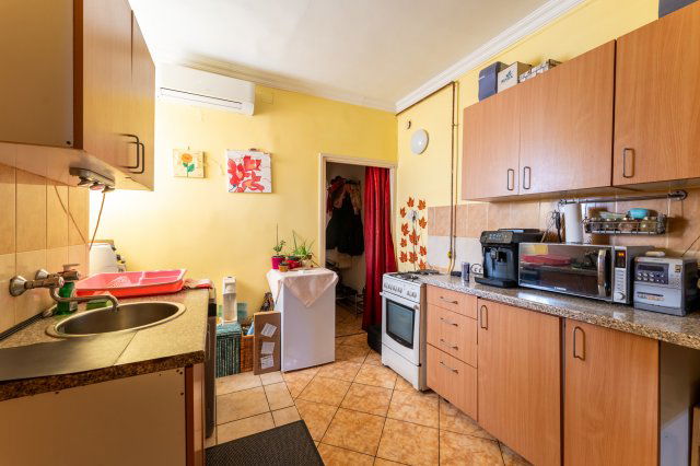 Eladó téglalakás, Budapesten, IX. kerületben, Ferenc körúton