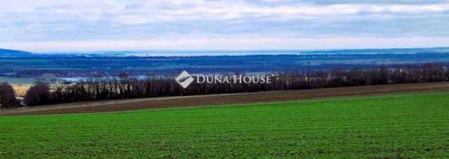 Eladó ipari ingatlan, Alsópáhokon 3500 M Ft