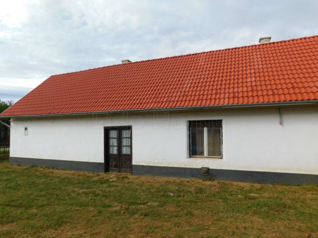 Eladó családi ház, Balatonbogláron 55 M Ft, 2 szobás