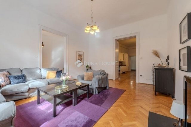 Eladó téglalakás, Budapesten, VI. kerületben 145 M Ft, 5 szobás