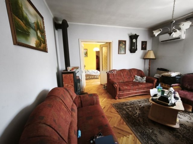 Eladó családi ház, Hódmezővásárhelyen 49.9 M Ft, 3 szobás
