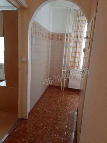 Eladó panellakás, Dunaújvárosban, Vasmű úton 31.5 M Ft