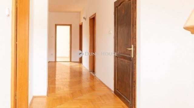 Eladó családi ház, Budapesten, XVIII. kerületben 126 M Ft