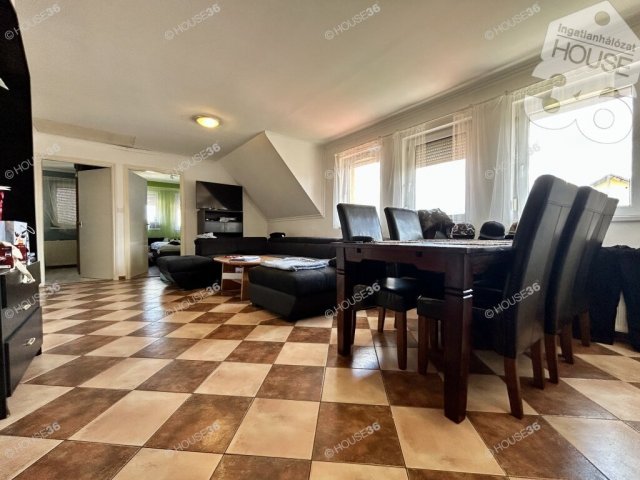 Eladó téglalakás, Nagykőrösön 45 M Ft, 3 szobás