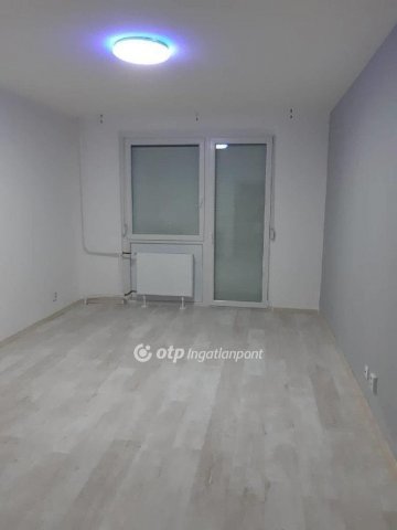 Eladó panellakás, Budapesten, IV. kerületben 73.9 M Ft