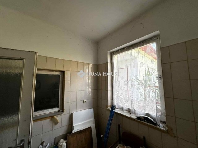 Eladó családi ház, Hódmezővásárhelyen 78 M Ft, 6 szobás