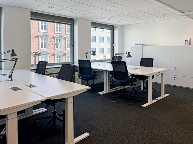 Kiadó iroda, Budapesten, XI. kerületben, Fehérvári úton