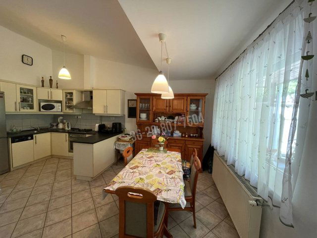 Eladó sorház, Egerben 96 M Ft, 3 szobás / költözzbe.hu