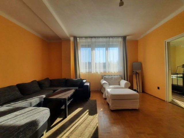 Kiadó panellakás, albérlet, Debrecenben 270 E Ft / hó