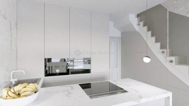 Eladó téglalakás, Fonyódon, Fő utcában 126.52 M Ft, 4 szobás