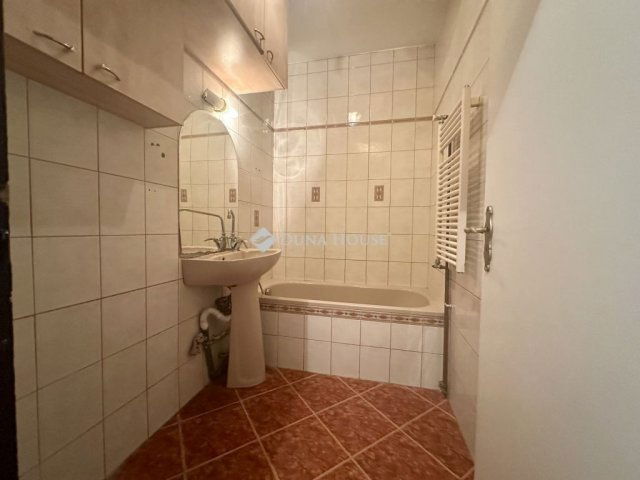 Eladó téglalakás, Budapesten, XX. kerületben 69 M Ft, 3 szobás