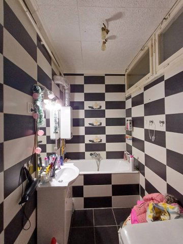 Eladó panellakás, Salgótarjánban 9.4 M Ft, 2 szobás