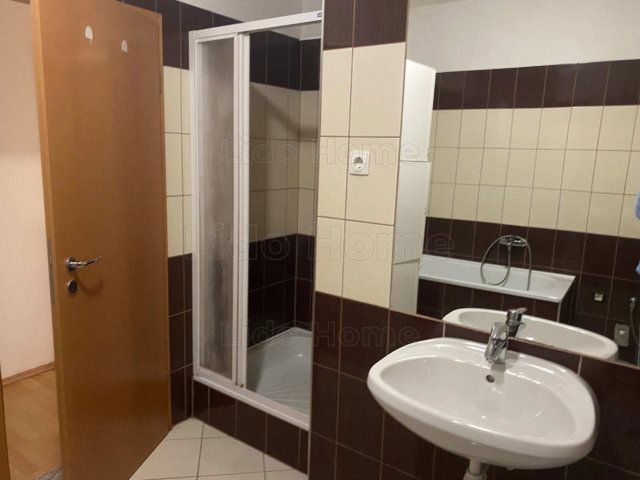 Eladó téglalakás, Nagykanizsán 62.5 M Ft, 3 szobás