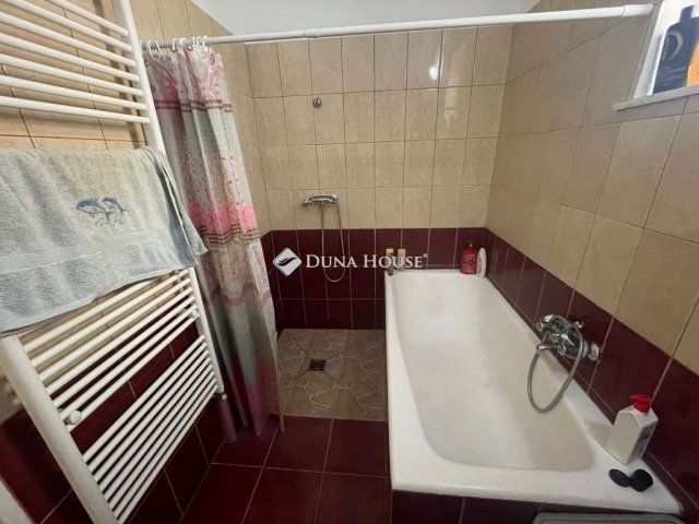 Eladó családi ház, Gyömrőn 97.5 M Ft, 5 szobás