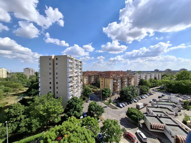 Eladó téglalakás, Budapesten, XX. kerületben 53 M Ft, 2+1 szobás