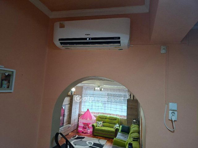 Eladó családi ház, Pocsajon 99 M Ft, 5+2 szobás