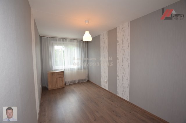 Kiadó panellakás, albérlet, Debrecenben 170 E Ft / hó, 2 szobás
