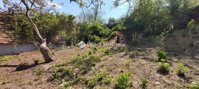 Eladó telek, Dömösön 10 M Ft / költözzbe.hu