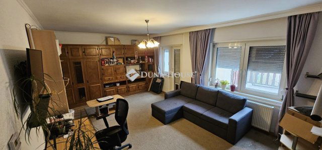 Eladó családi ház, Pilisvörösváron, Dózsa György utcában