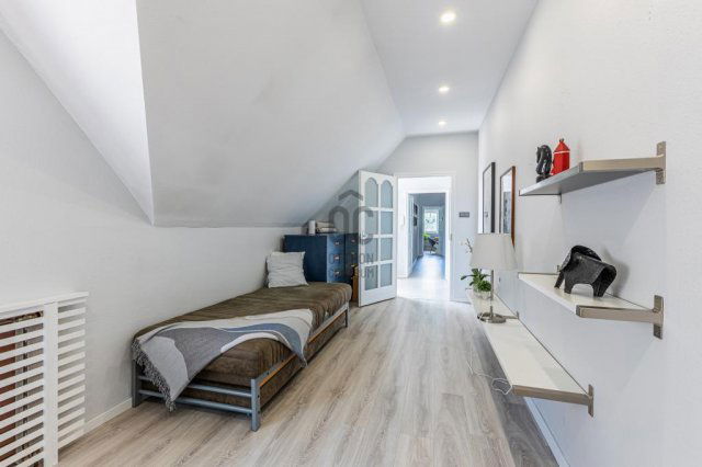 Eladó családi ház, Budapesten, XV. kerületben 269.9 M Ft