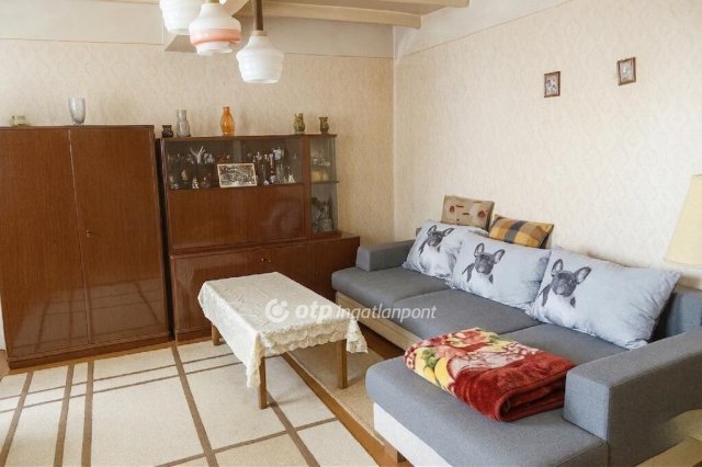 Eladó családi ház, Kunszentmártonban 17 M Ft, 3 szobás