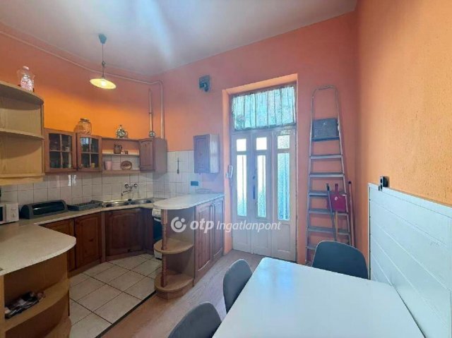 Eladó téglalakás, Budapesten, VII. kerületben 58 M Ft, 1 szobás