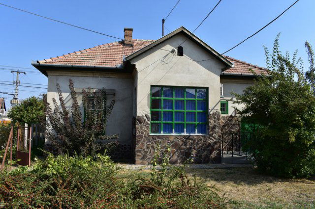 Eladó családi ház, Abonyban 43 M Ft, 2 szobás
