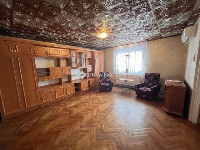 Eladó családi ház, Kistarcsán 90 M Ft, 3 szobás