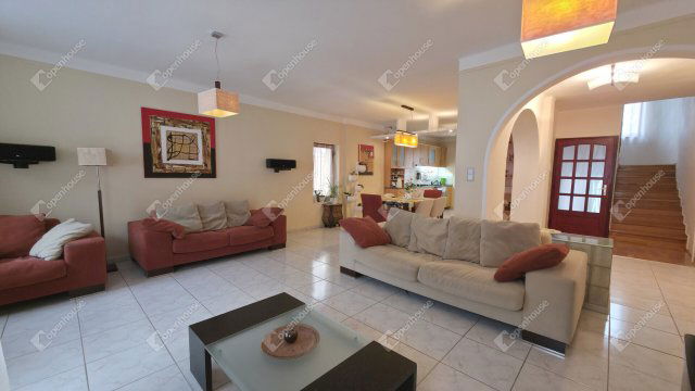 Eladó családi ház, Miskolcon 94.9 M Ft, 8 szobás