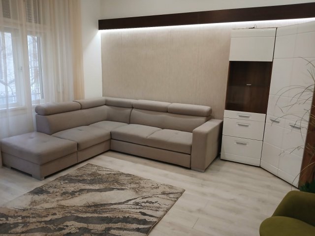 Kiadó téglalakás, albérlet, Debrecenben 240 E Ft / hó, 3 szobás