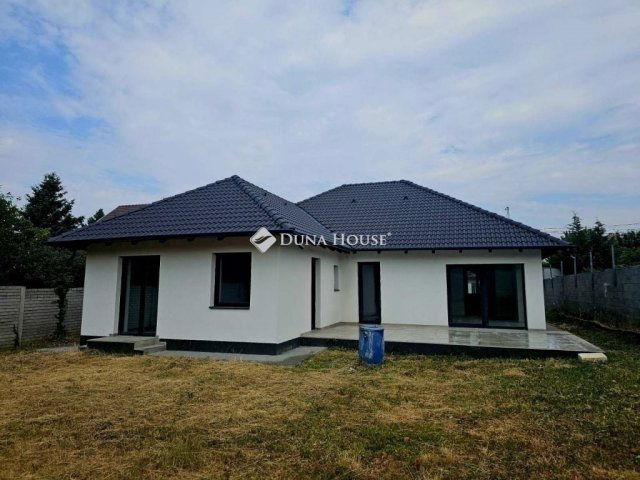 Eladó családi ház, Érden 160 M Ft, 5 szobás