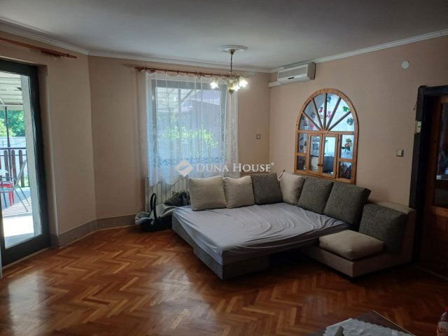 Eladó családi ház, Miskolcon 69.9 M Ft, 7+1 szobás