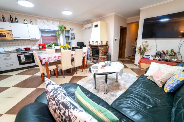 Eladó ikerház, Debrecenben 99.5 M Ft, 3 szobás