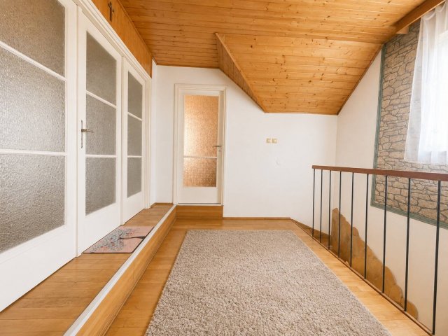 Eladó családi ház, Szigethalmon 89.9 M Ft, 4 szobás