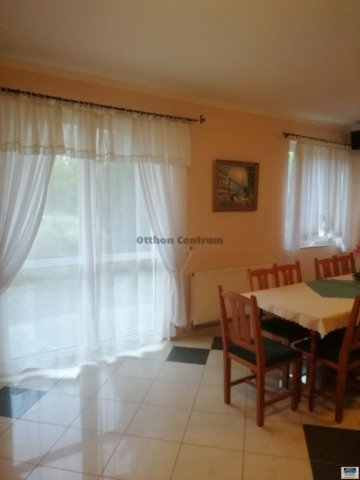 Eladó családi ház, Zalakaroson 350.139 M Ft, 25 szobás