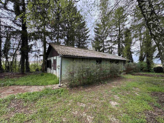 Eladó családi ház, Kadarkúton 18.99 M Ft, 9 szobás