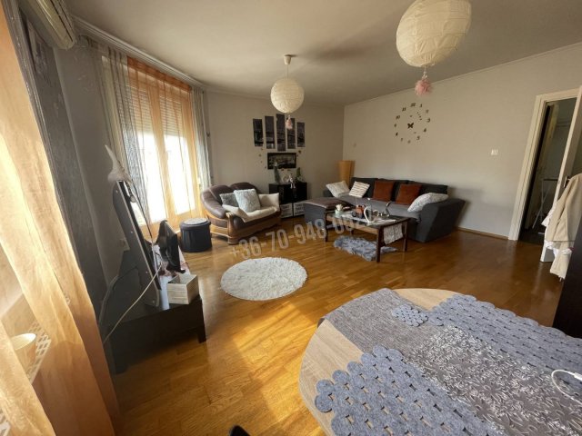Eladó panellakás, Békéscsabán, Andrássy úton 38.5 M Ft