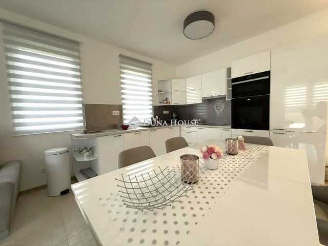 Eladó családi ház, Kecskeméten 119 M Ft, 4 szobás