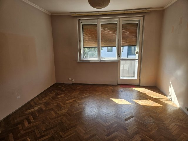 Eladó téglalakás, Csornán 38 M Ft, 2 szobás