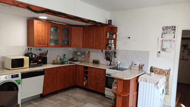 Eladó családi ház, Batykon 26.9 M Ft, 2+1 szobás