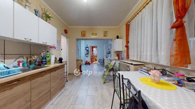 Eladó családi ház, Mezőkövesden 29.9 M Ft, 3 szobás