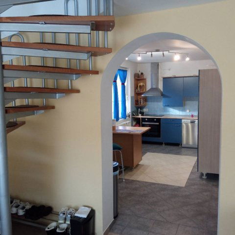 Eladó családi ház, Kerepesen 179.77 M Ft, 2+6 szobás