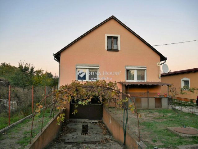 Eladó családi ház, Kecskeméten 57.99 M Ft, 4 szobás